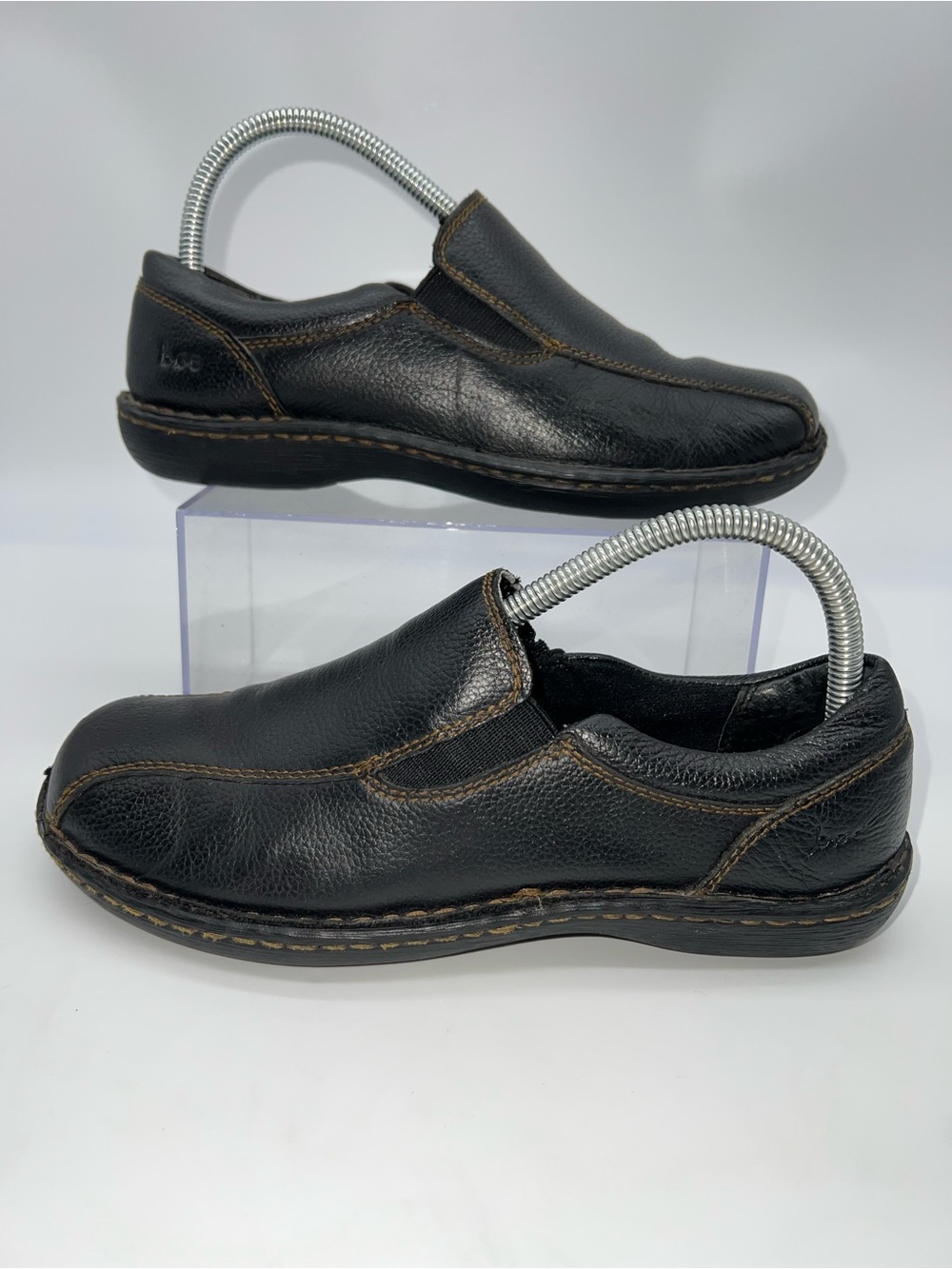 Born B.O.C Style C39803 Black Leather Upper Slip-on Loafer w/Rubber Outsole-7.5